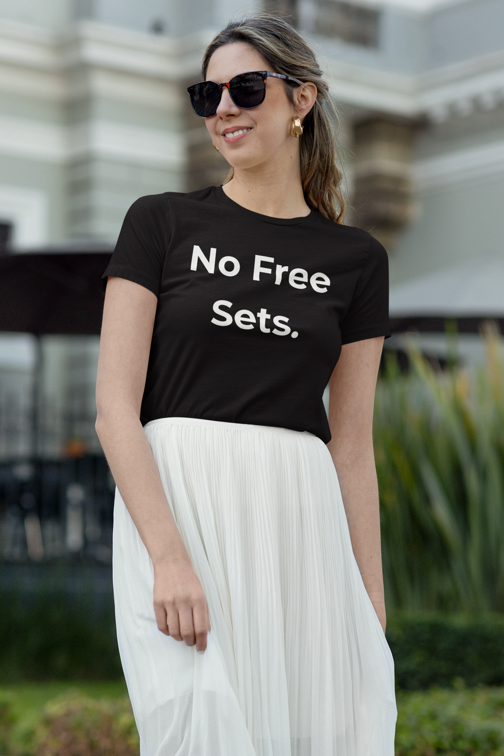 No Free Sets.-Funny Nail Tech T-Shirt